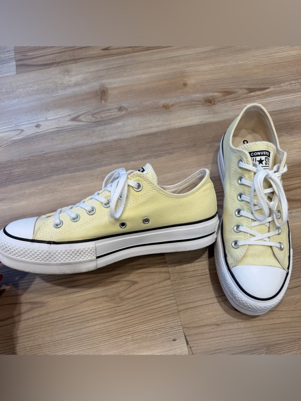 EUC Light Yellow Converse Platform Lift-Size 9